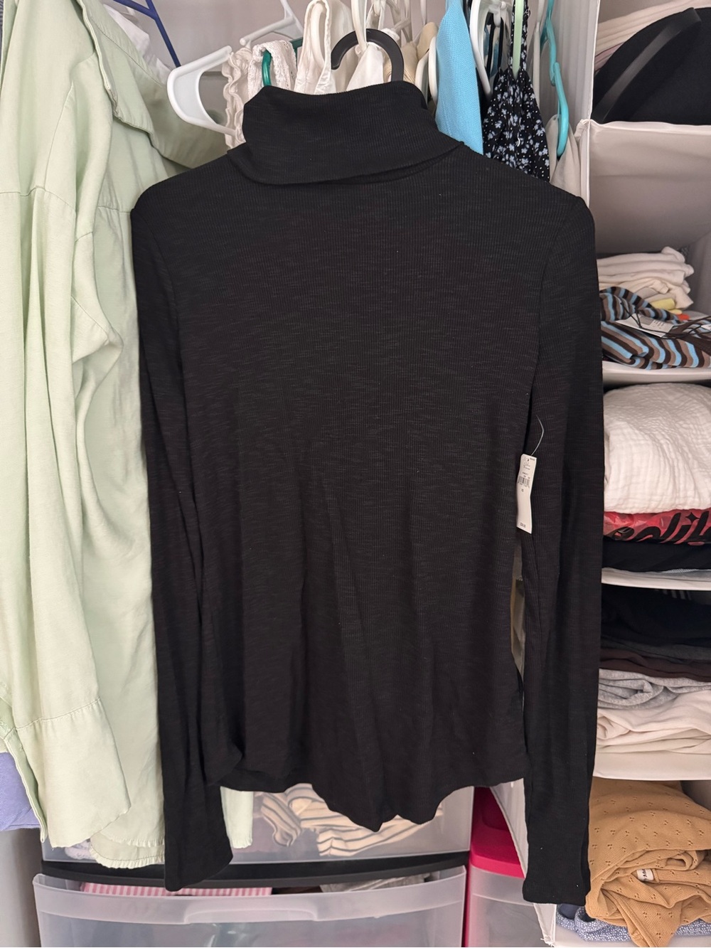GAP- Black Ribbed Turtleneck Long-Sleeve Top